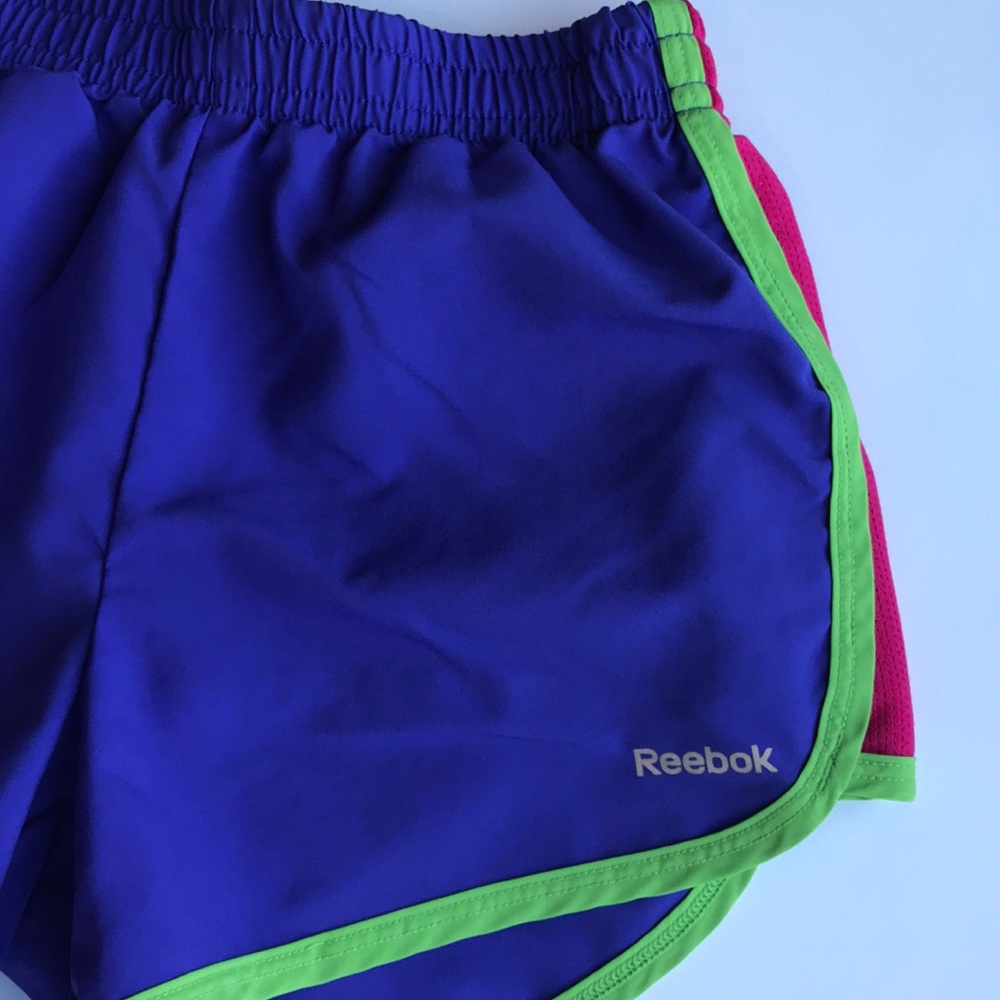 EUC Girls Reebok short - Picture 2 of 3
